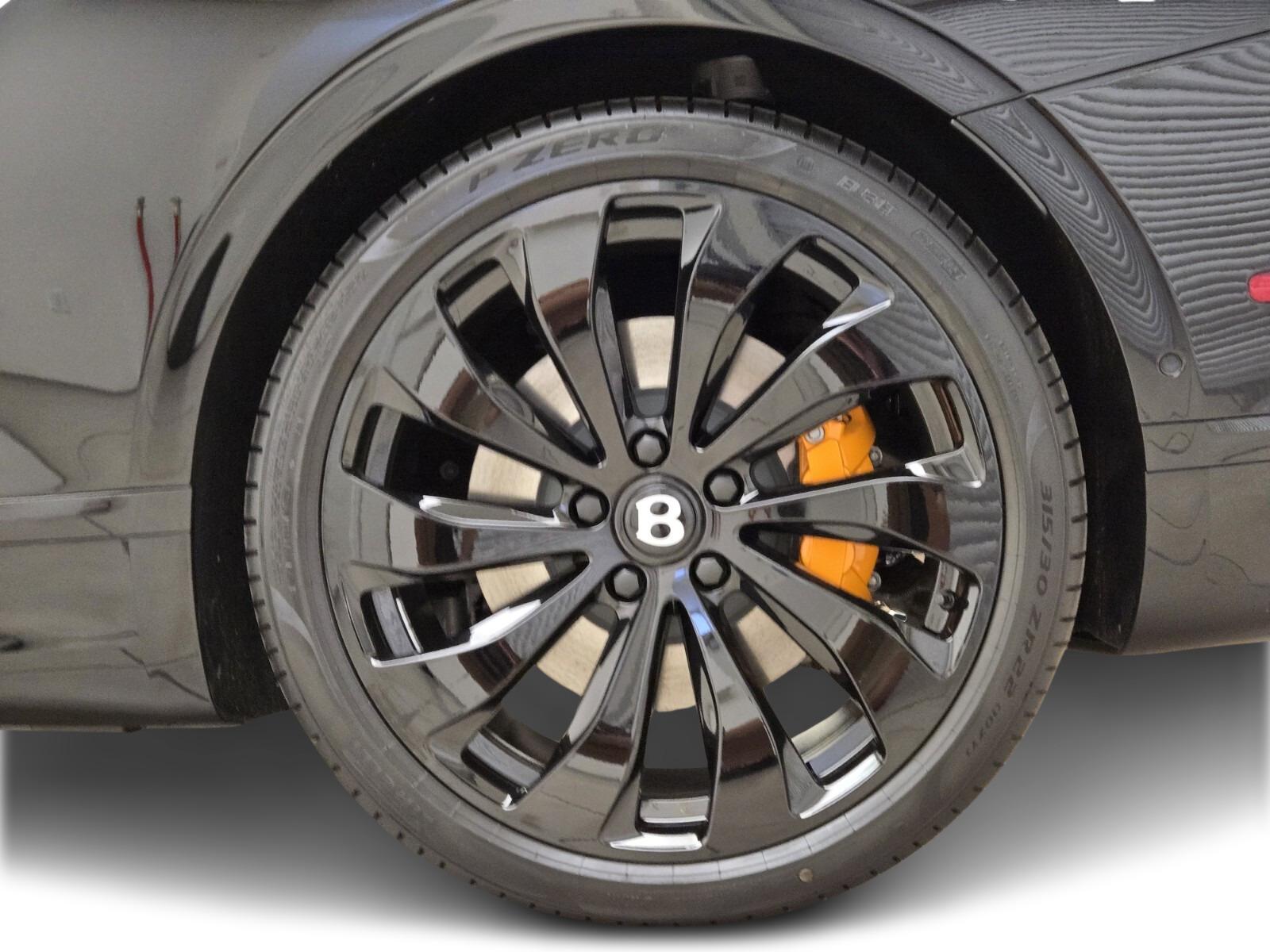 2025 Bentley Continental GT Black Edition - Photo 12