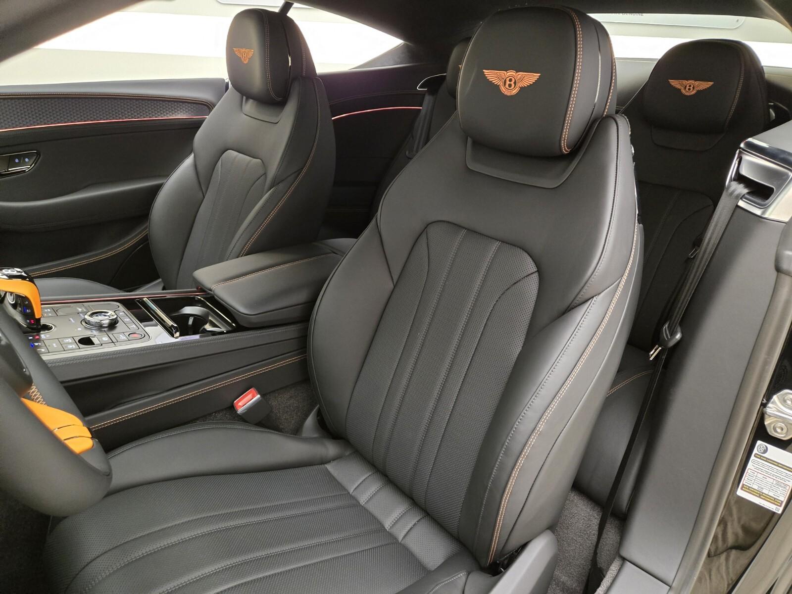2025 Bentley Continental GT Black Edition - Photo 30