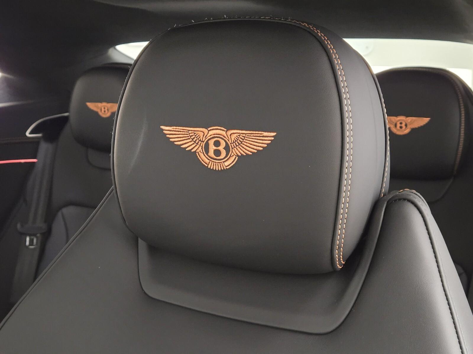2025 Bentley Continental GT Black Edition - Photo 31