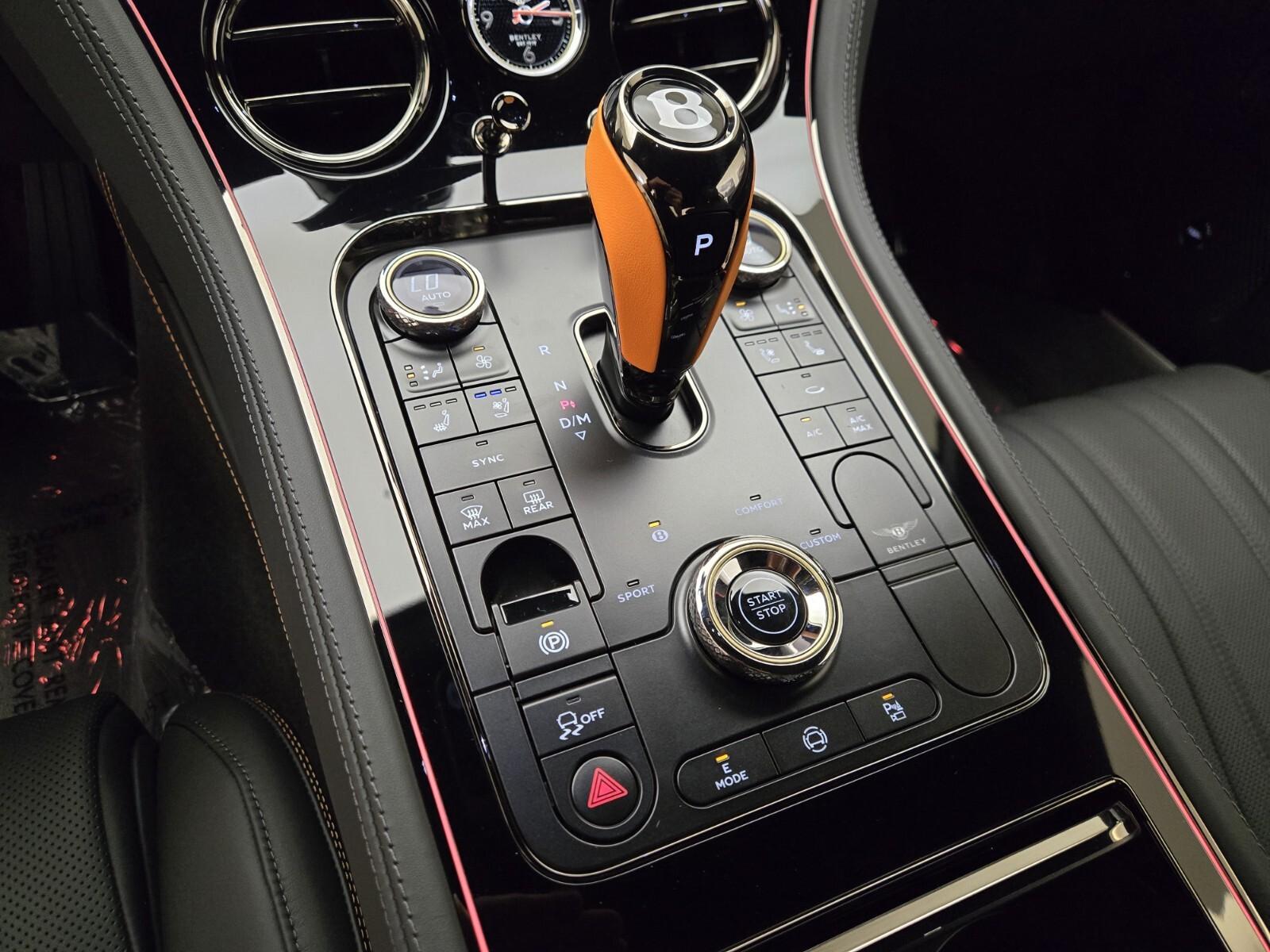 2025 Bentley Continental GT Black Edition - Photo 39