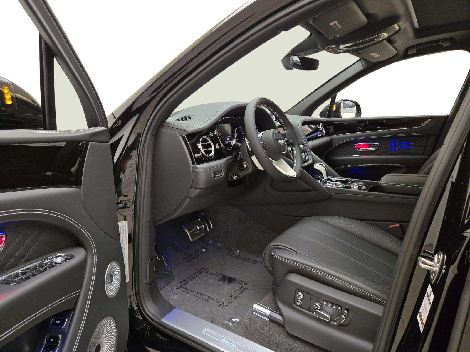 2025 Bentley Bentayga Azure - Photo 19