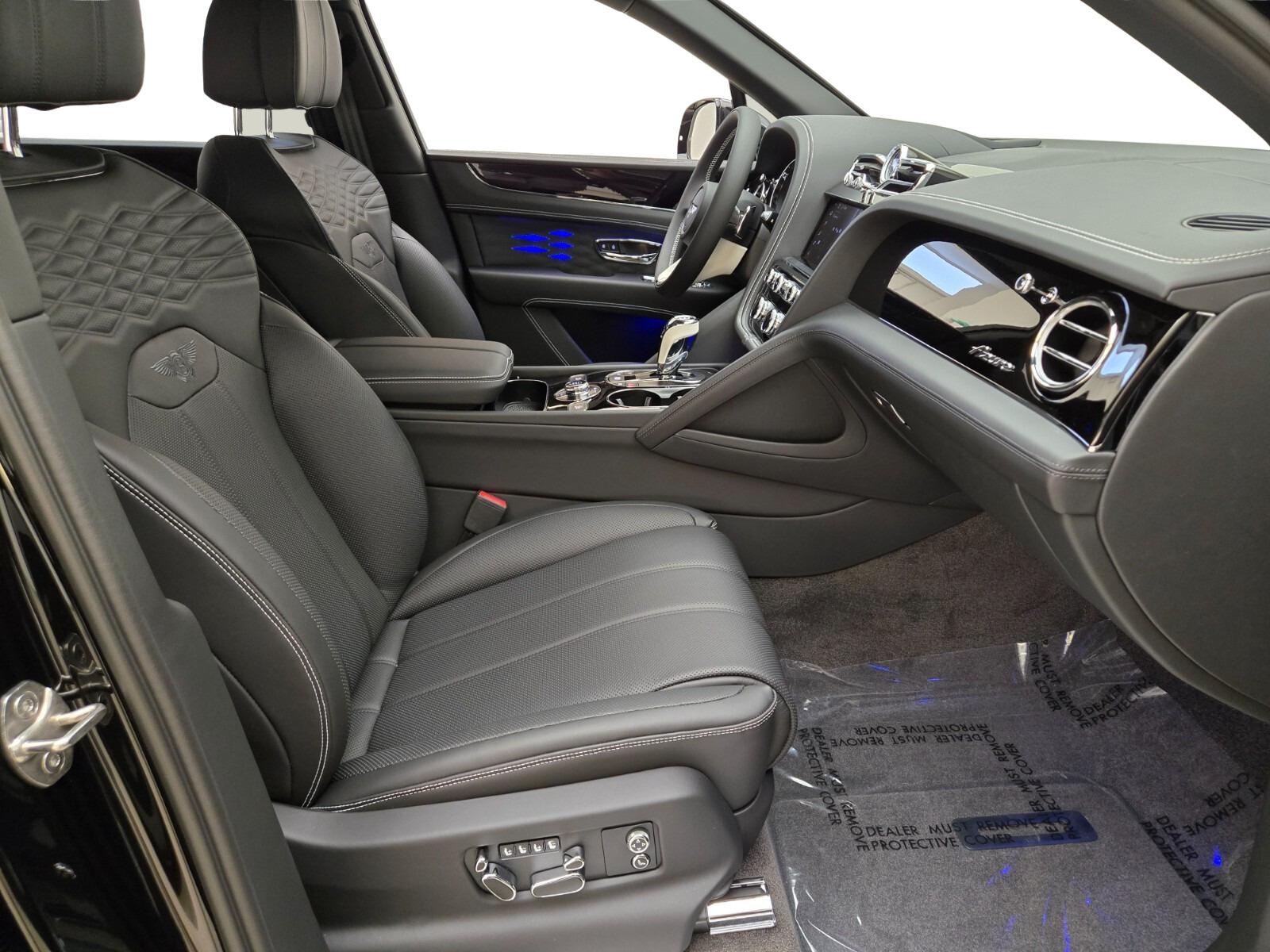 2025 Bentley Bentayga Azure - Photo 2