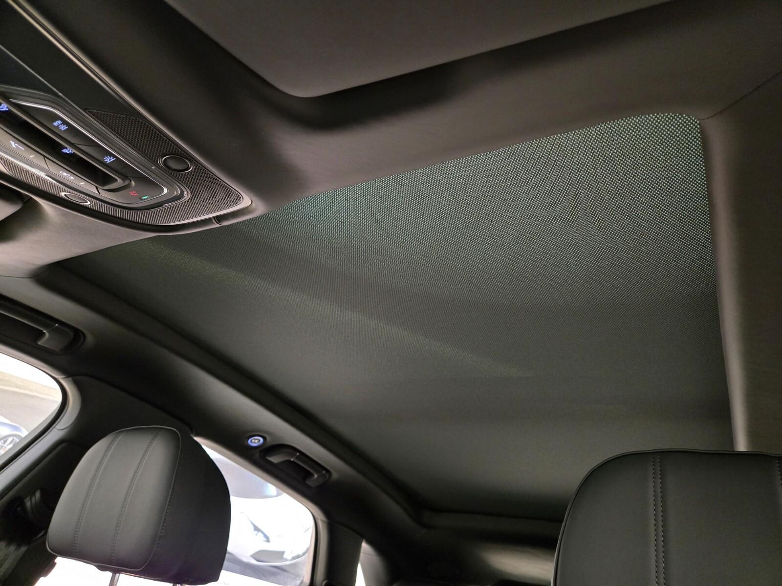 2025 Bentley Bentayga Azure - Photo 21