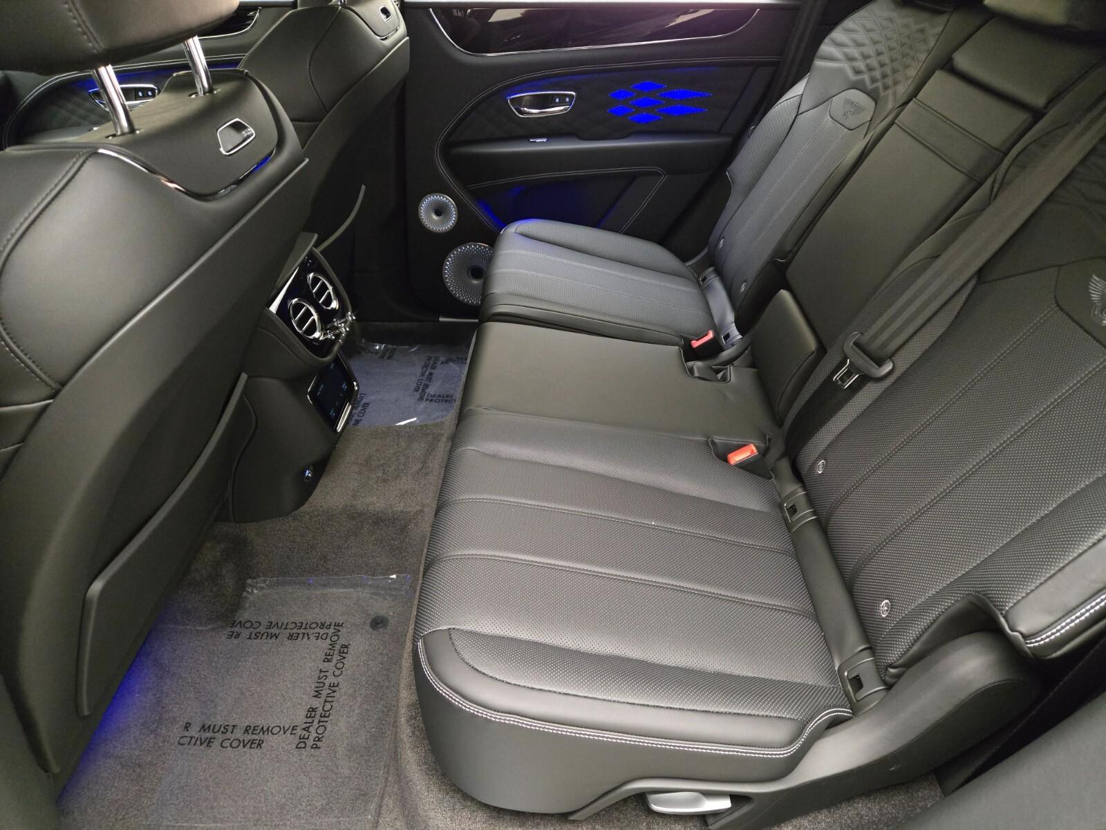 2025 Bentley Bentayga Azure - Photo 23
