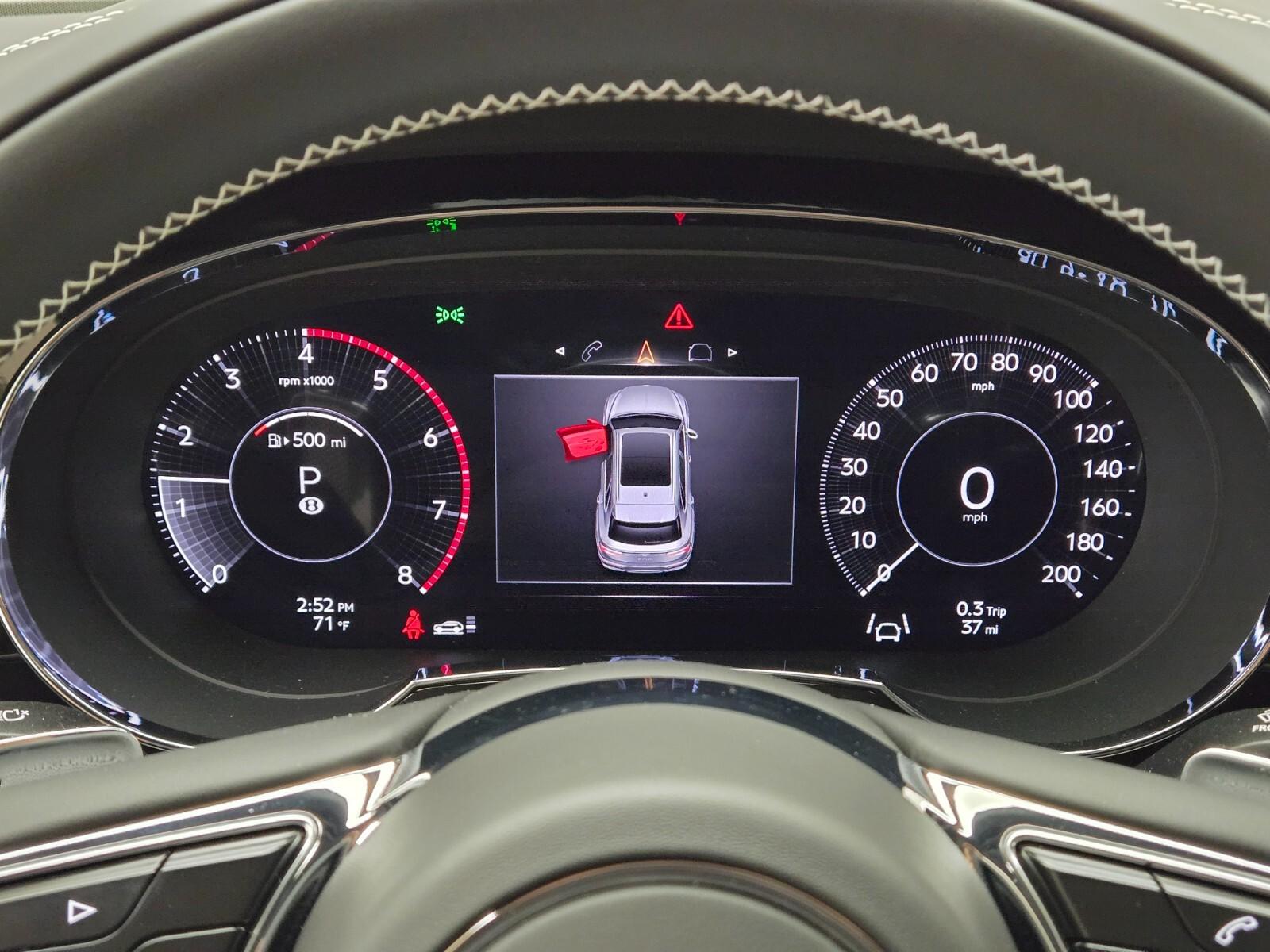 2025 Bentley Bentayga Azure - Photo 32