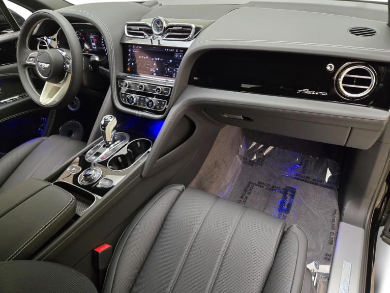 2025 Bentley Bentayga Azure - Photo 42