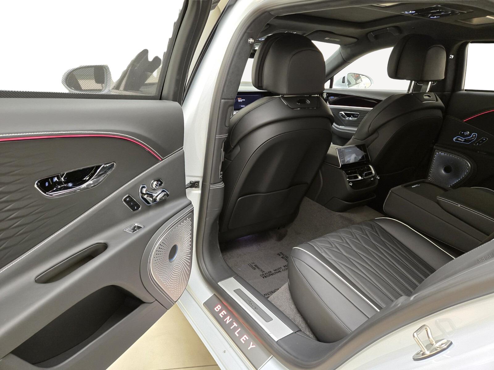 2026 Bentley Flying Spur Azure - Photo 16