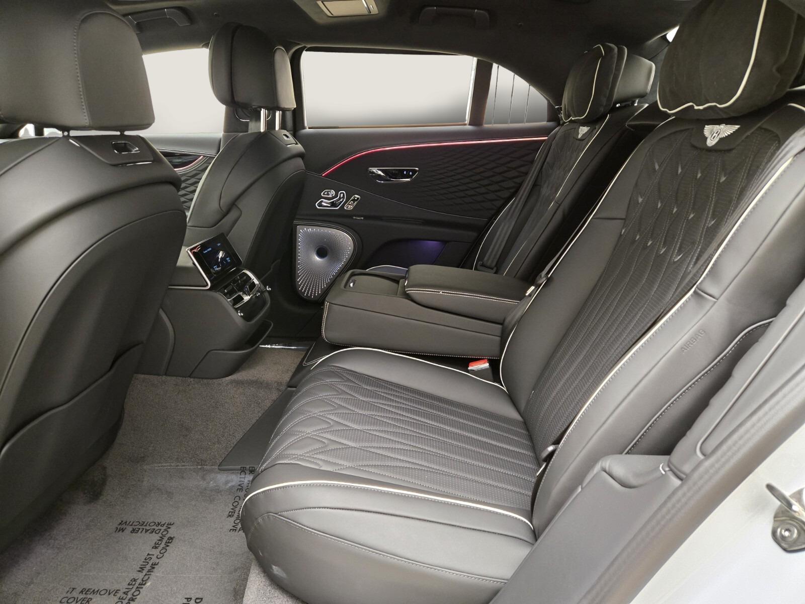 2026 Bentley Flying Spur Azure - Photo 17