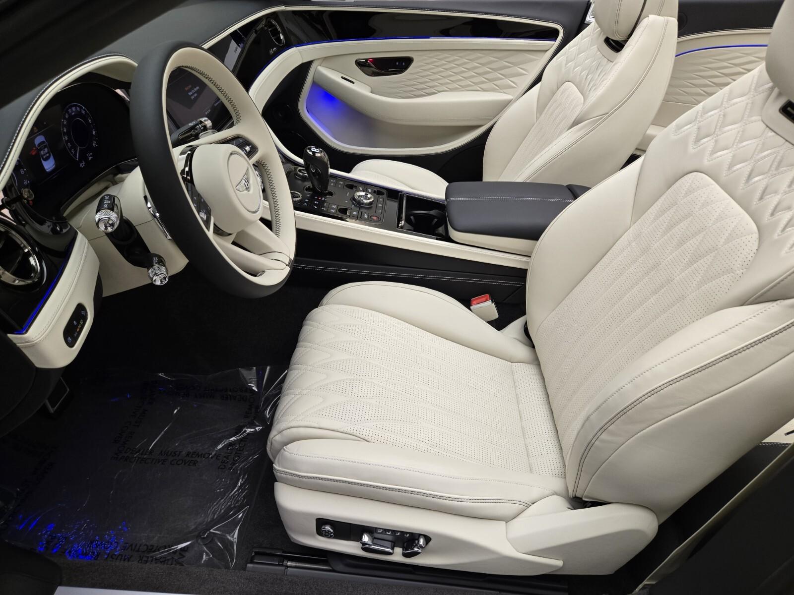 2026 Bentley Continental GTC Azure - Photo 17