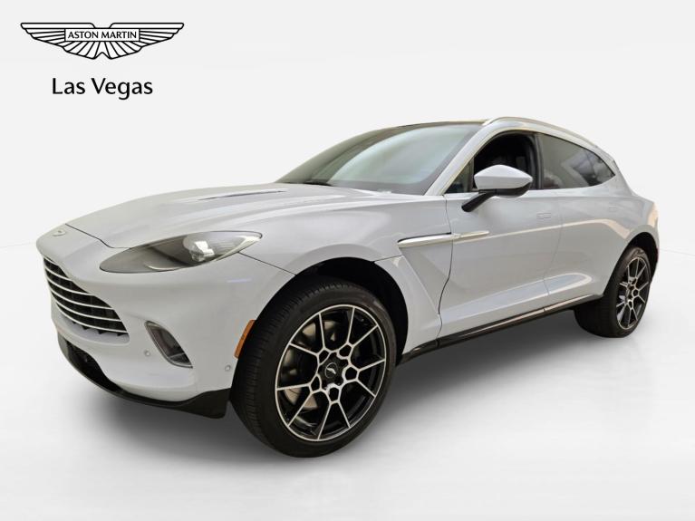 2022 Aston Martin DBX