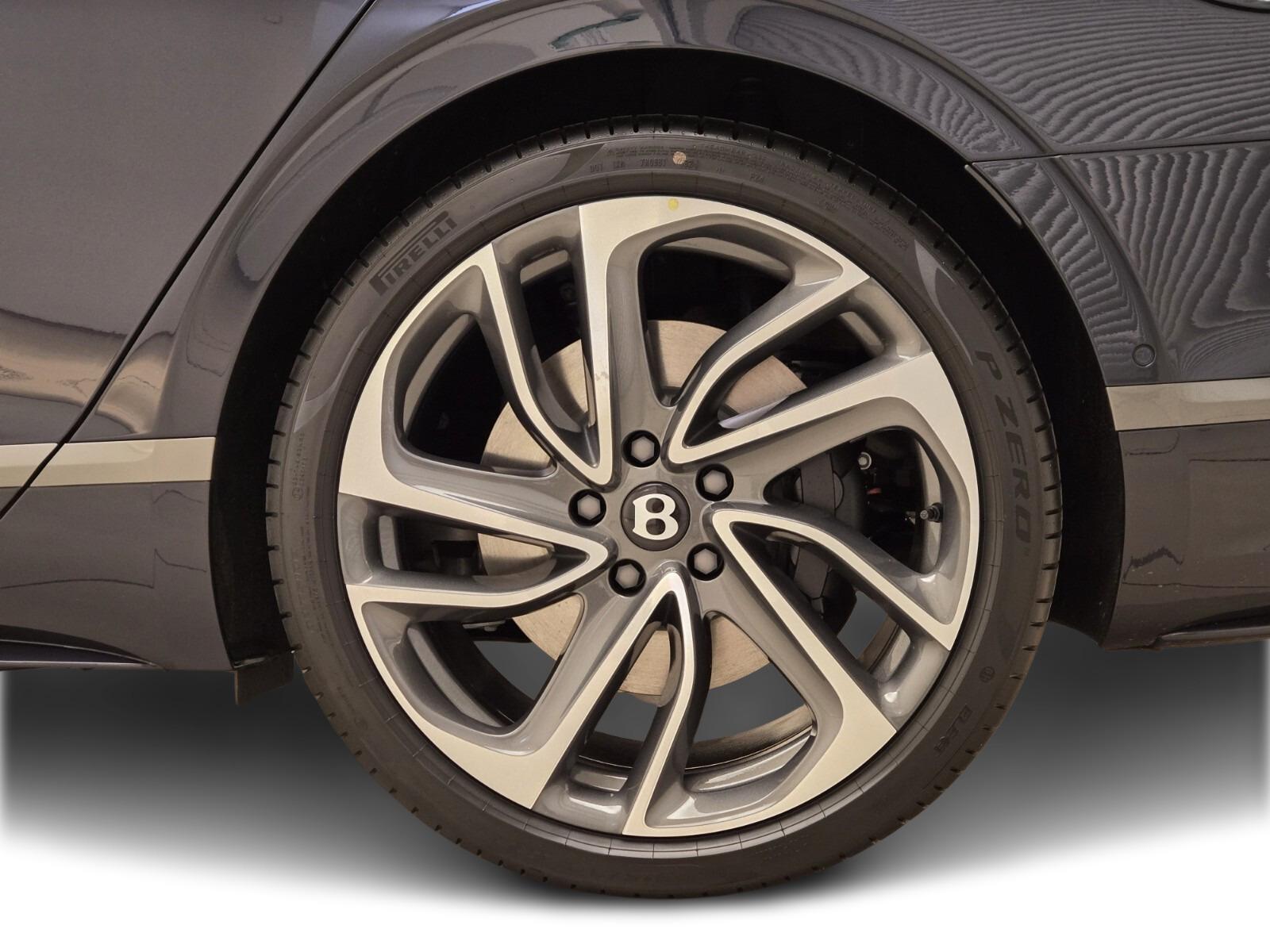 2025 Bentley Flying Spur Speed - Photo 12
