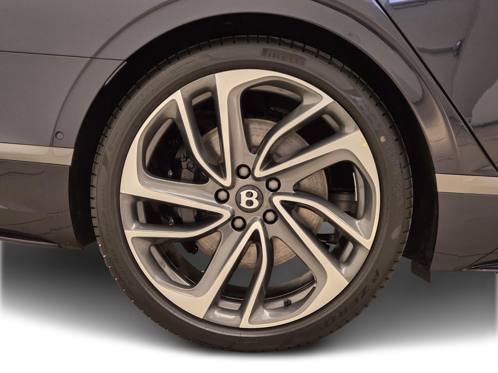 2025 Bentley Flying Spur Speed - Photo 15