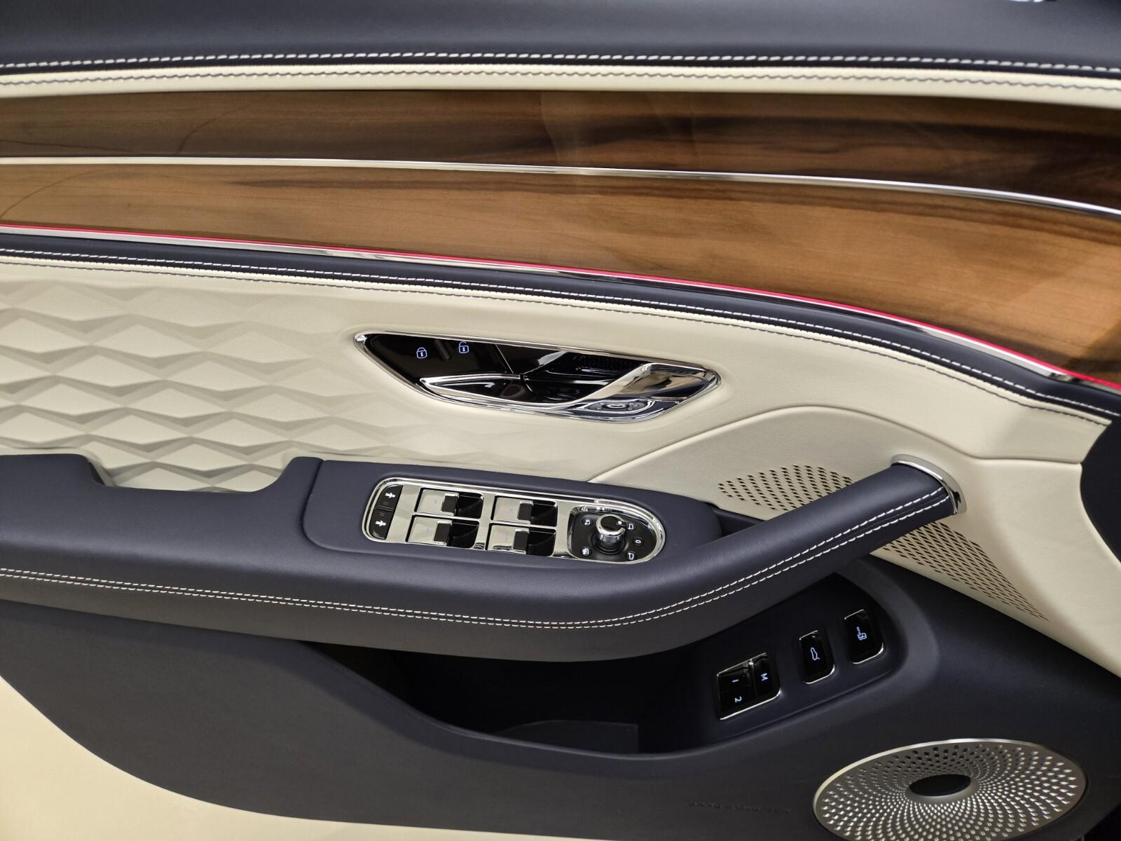 2025 Bentley Flying Spur Speed - Photo 30