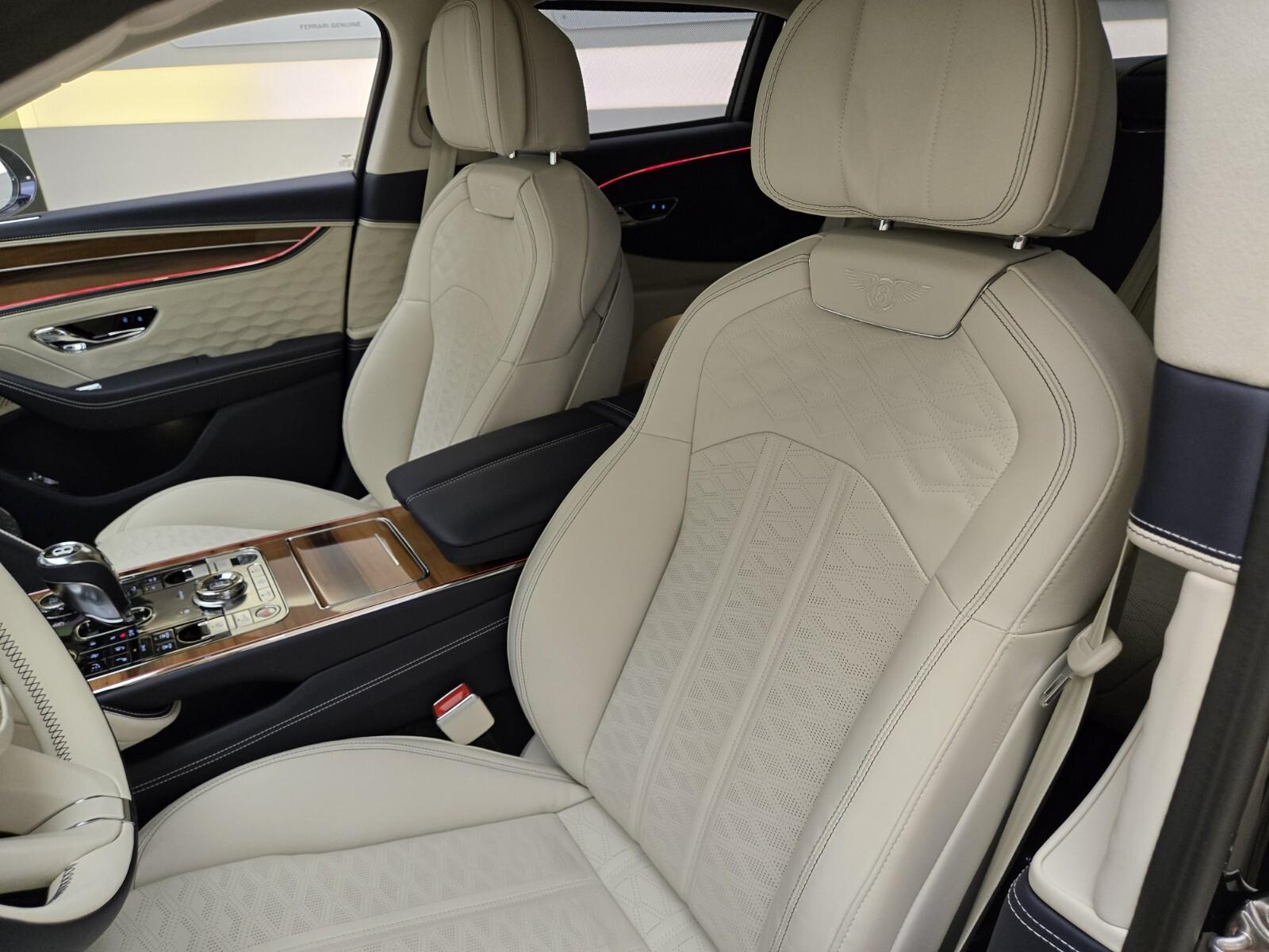 2025 Bentley Flying Spur Speed - Photo 31