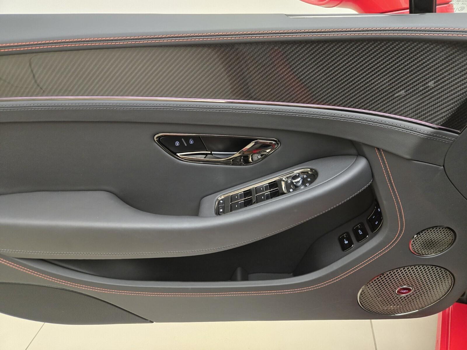 2025 Bentley Continental GTC Mulliner - Photo 30