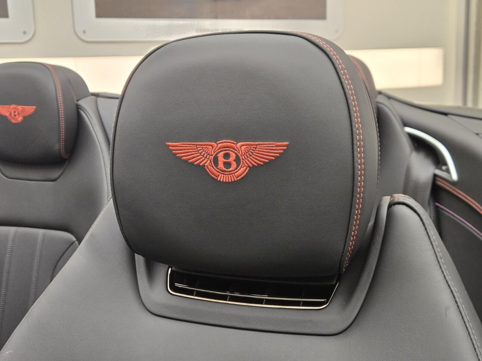 2025 Bentley Continental GTC Mulliner - Photo 32